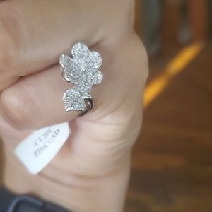Park lane ring